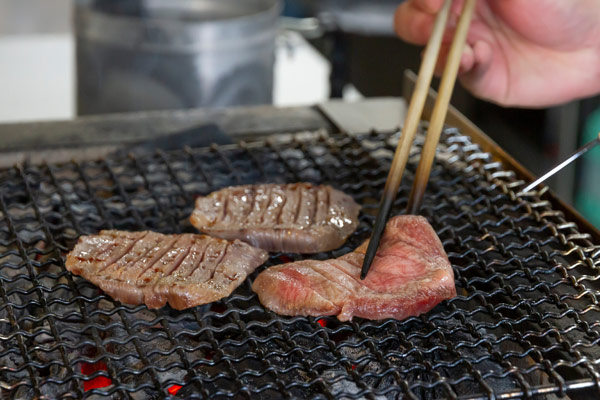 素材の特性や調理法に合わせて火力や加熱